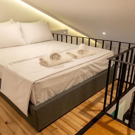 Cozy Loft-Blloku Downtown Hotel Tirana Exterior photo